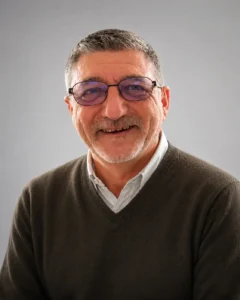 Imagen de Melchor Fernández Monedero, cofundador de Ofilingua junto con Rafaela García Nieto.